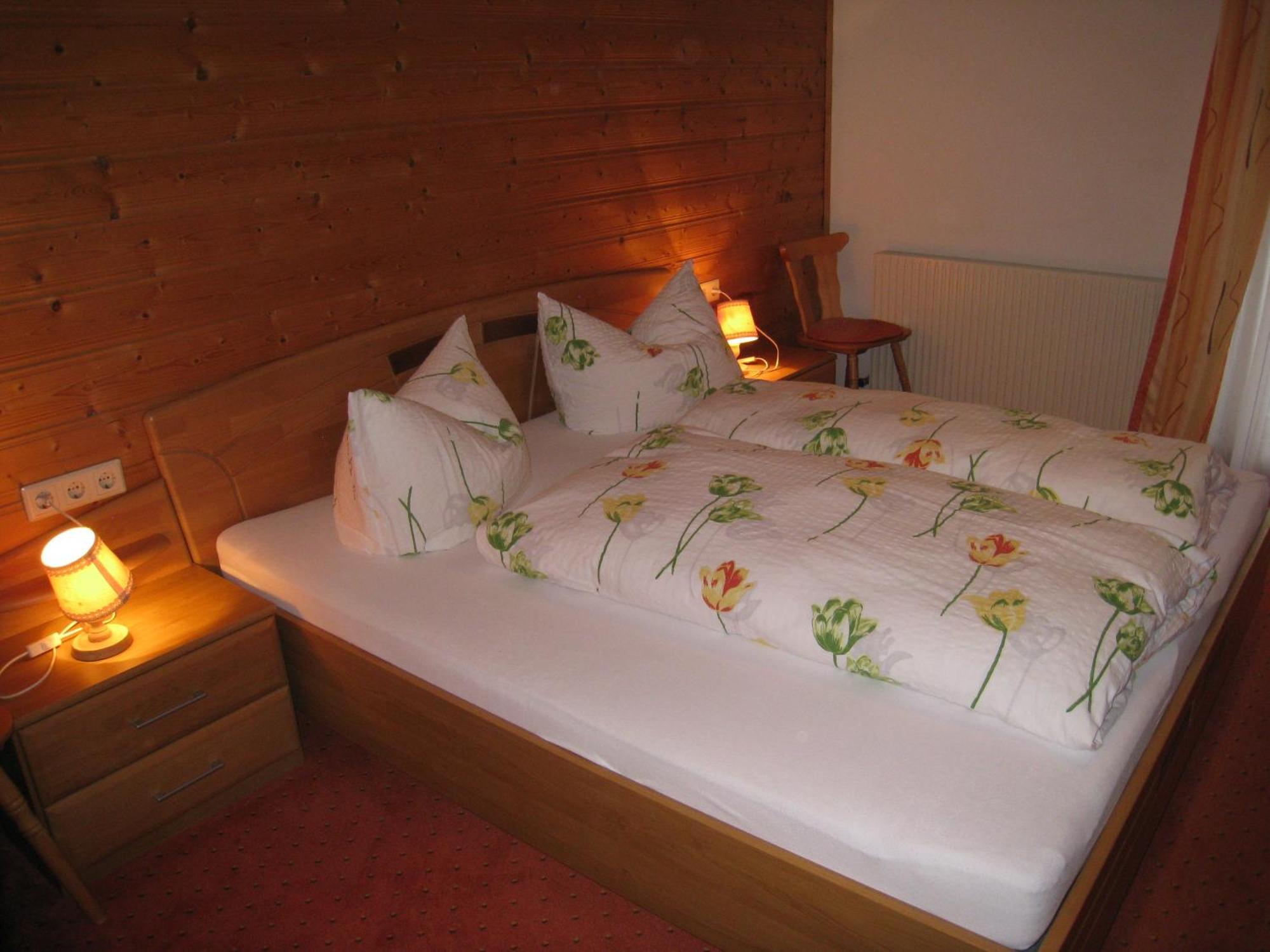 Haus Birgit Ξενοδοχείο Pettneu am Arlberg Εξωτερικό φωτογραφία
