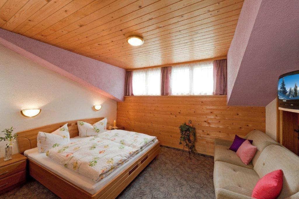 Haus Birgit Ξενοδοχείο Pettneu am Arlberg Εξωτερικό φωτογραφία