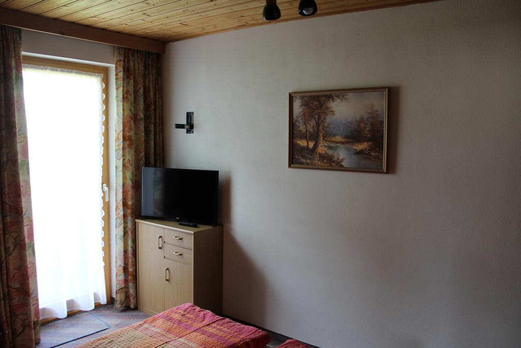 Haus Birgit Ξενοδοχείο Pettneu am Arlberg Εξωτερικό φωτογραφία